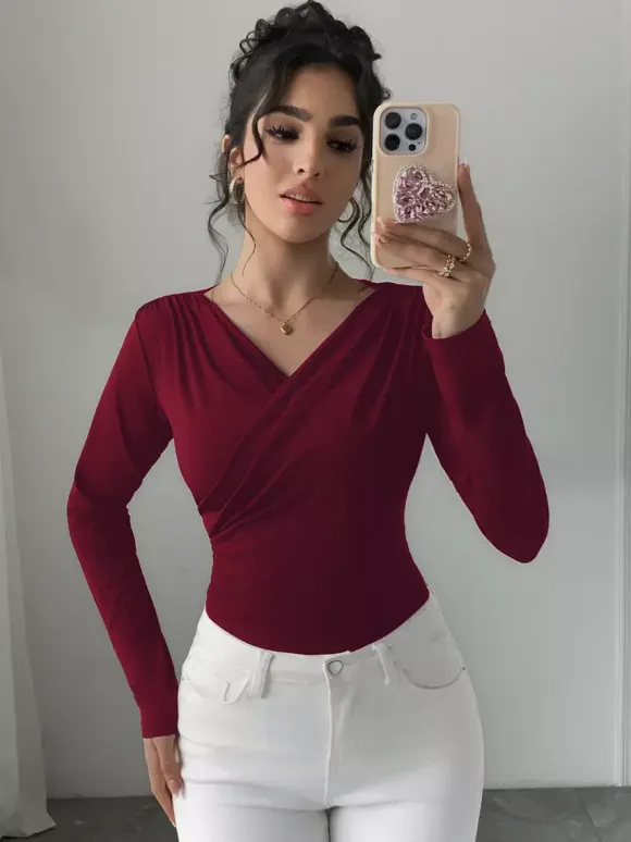 Long Sleeves Tees Black Asymmetrical Neck Polyester Tee Shirt For Women