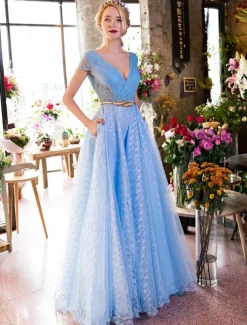 Long Prom Dresses Luxury V Neck Rhinestones Beading Cap Sleeve Pleated Lace Tulle Baby Blue Formal Evening Dresses