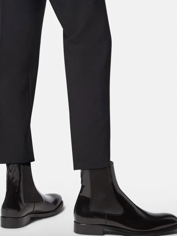 Mans Chelsea Boots Black Cowhide Round Toe Slip On Short boots