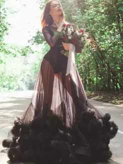 Maternity Black Wedding Dress Jewel Neck Long Sleeves Tulle Long Bridge Gowns With Train Free Customization