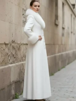 Maxi White Woolen Coat with Faux Fur Collar And Cuffs For Women 2026