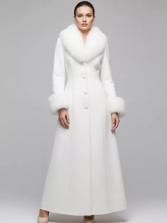 Maxi White Woolen Coat with Faux Fur Collar And Cuffs For Women 2026