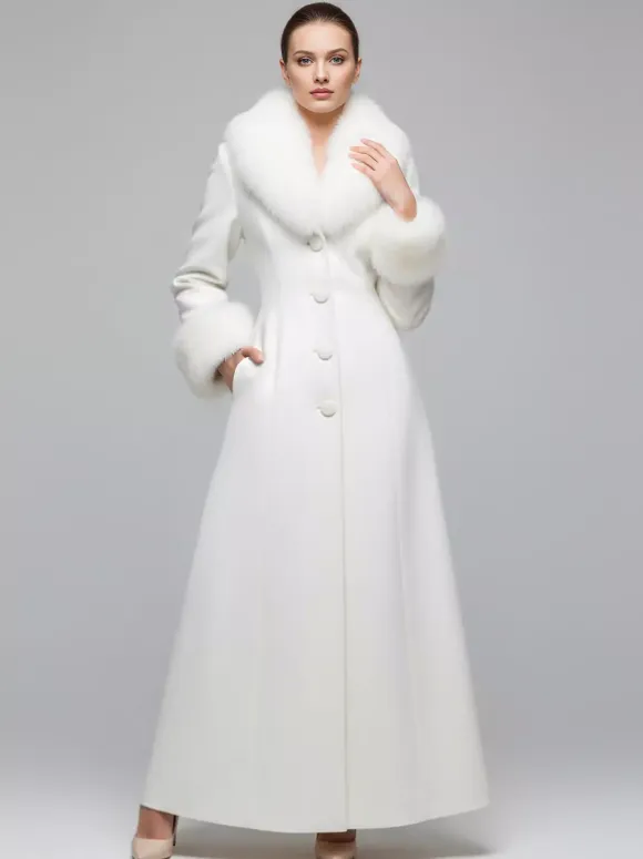 Maxi White Woolen Coat with Faux Fur Collar And Cuffs For Women 2026