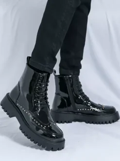 Mens Boots Rivet Wingtip Round Toe Ankle Boots With Anti-Slip Platform Sole