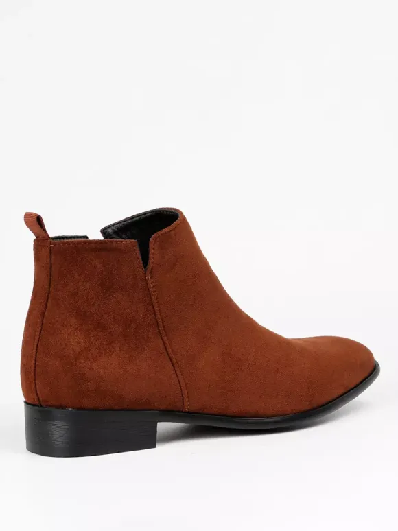Men's Chelsea Boots Round Toe Slip On Flat Ankle Boots