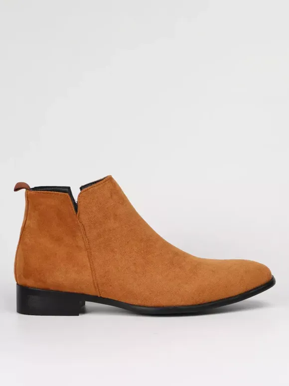 Men's Chelsea Boots Round Toe Slip On Flat Ankle Boots
