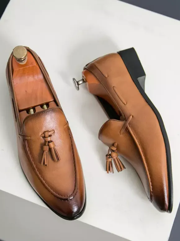 Men's Tassel Loafer Shoes Round Toe Slip On Comfy Loafer Shoes For Wedding Prom