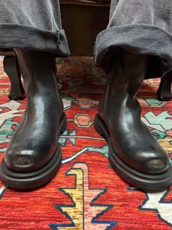 Men's Boots Chelsea Boots Black Cowhide Round Toe