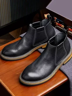 Men's Boots Chelsea Boots Black Cowhide Round Toe Short Ankle Boots