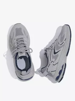 Mens Mesh Sneakers Slip-on Lightweight Breathable Walking Shoes Thick Sole Non-slip Casual Running Shoes