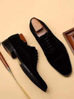 Men's Oxford Shoes Cowhide Round Toe Lace Up Formal Dress Shoes