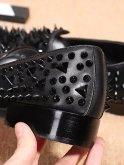 Men's Rivets Loafer Shoes Rivets Color Block Pointed Toe Cowhide Spikes Slip On Prom Wedding Shoes