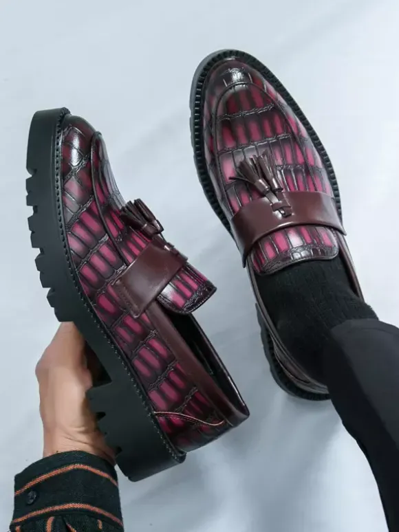 Men's Slip On Loafers Round Toe Stone Pattern Slip On Shoes With Tassels