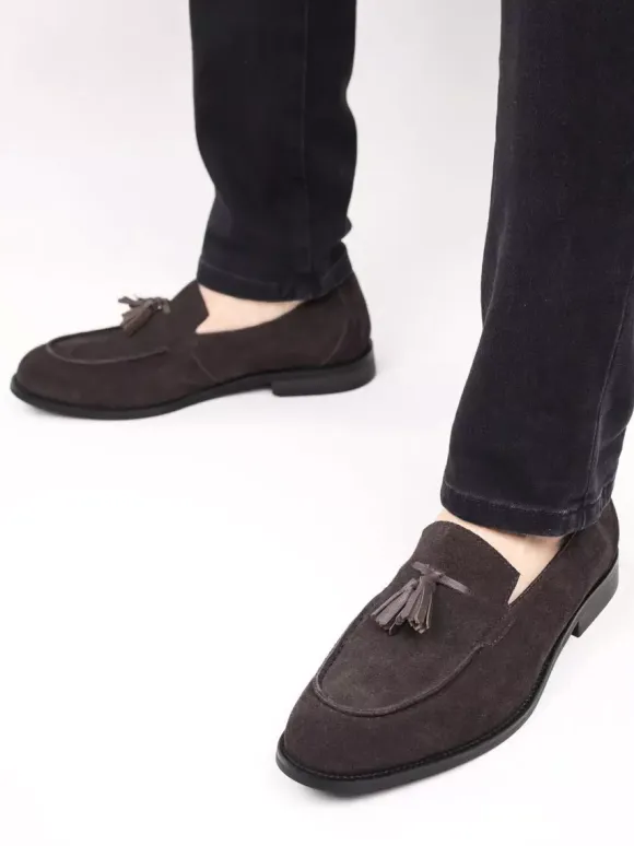 Men's Slip On Loafers Suede Round Toe Flat Casual Shoes
