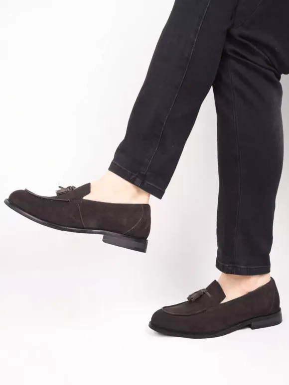 Men's Slip On Loafers Suede Round Toe Flat Casual Shoes
