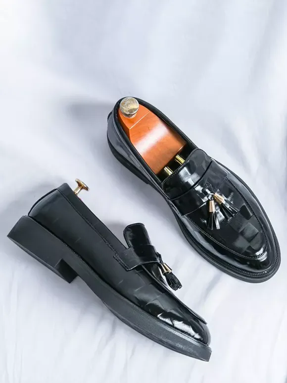 Mens Tassel Loafers Slip-Ons Pointed Toe Penny Shoes Patent Splice Design Low Heels Party Shoes