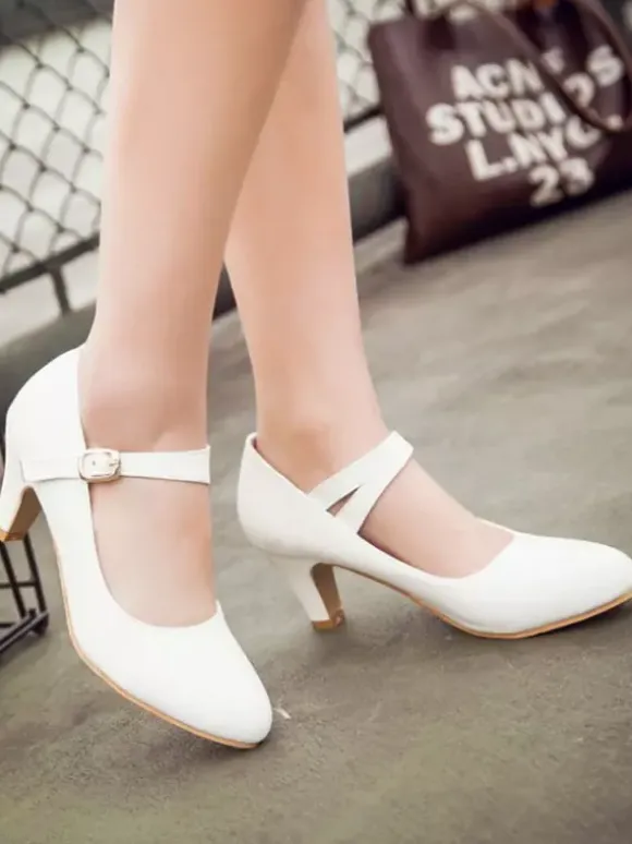 Mid-Low Heels For Woman Classic Round Toe Puppy Heel Strap Adjustable Glamorous Buckle White Pumps & Heels Vintage Shoes