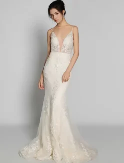 Nude Beach Wedding Dresses Sleeveless V-Neck Lace Bridal Dresses Free Customization