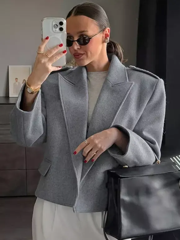 Oatmeal Wide Lapel Women's Short Blazer - Padded Shoulder Boxy Fit Jacket - Chic Spring Street Outfits 2026