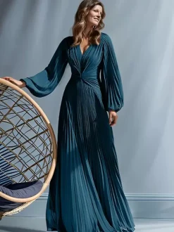 Party Dress For Mother Of The Bride V-Neck Long Sleeves A-Line Pleated Floor-Length Guest Dresses For Wedding