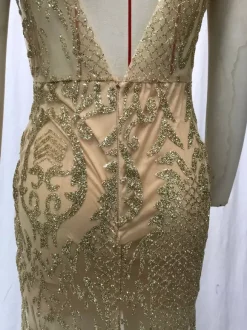 Party Dress Gold V-Neck Lace Sleeveless Shaping Chic Semi Formal Dress