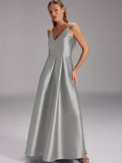 Party Dress For Mother Of The Bride V-Neck Sleeveless Ball Gown Pleated Wedding Guest Dresses