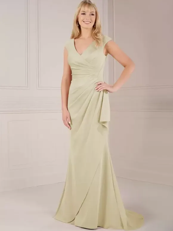 Party Dress For Mother Of The Bride V-Neck Sleeveless Ball Gown Pleated With Train Wedding Guest Dresses