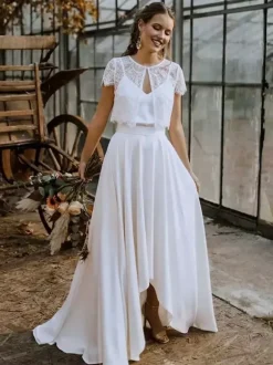 3-piece Wedding Dress Lace Jewel Neck A-Line Sweep Zipper Short Sleeves