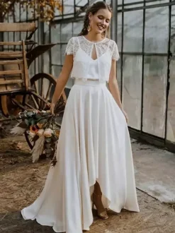 3-piece Wedding Dress Lace Jewel Neck A-Line Sweep Zipper Short Sleeves