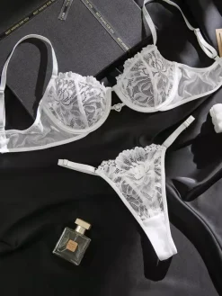 2-Piece Lingerie Lace White Bra Panty Sets