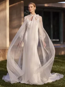 2-pieces Wedding Dress Designed Neckline Long Sleeves Natural Waist With Train Bridal Gowns