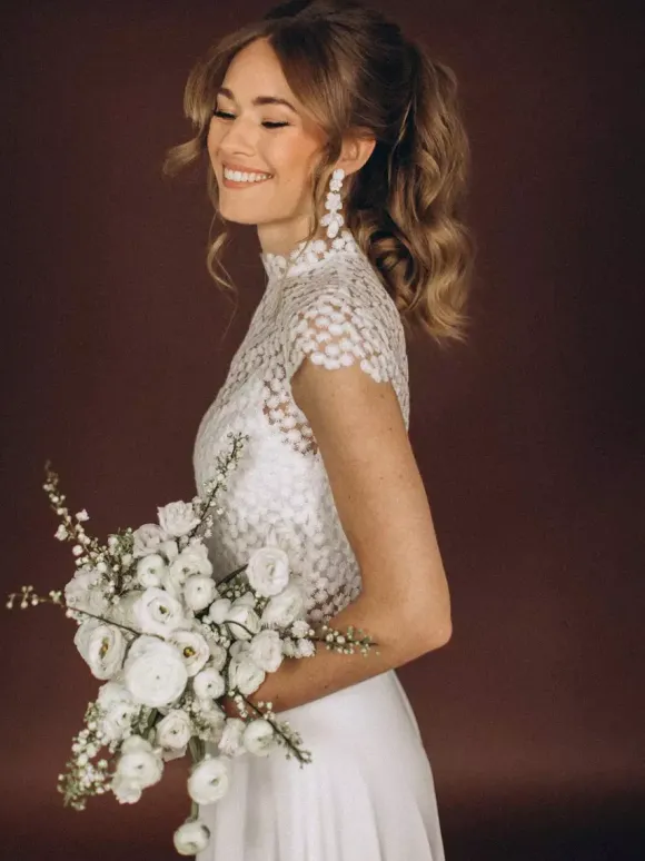 3 Piece Wedding Dress Lace Chiffon Illusion Neckline Zipper Short Sleeves