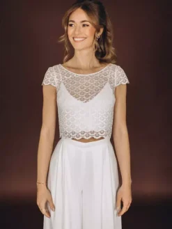 3 Piece Wedding Pant Suits Lace Chiffon Illusion Neckline Floor-Length Zipper Short Sleeves