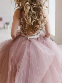 Pink Wedding Dresses A-Line V-Neck Sleeveless Backless Lace With Train Bridal Gown Free Customization