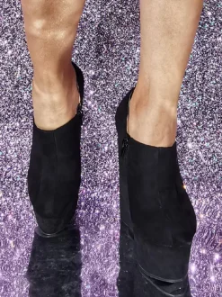 Plus Size Round Toe Wedge Heel Booties