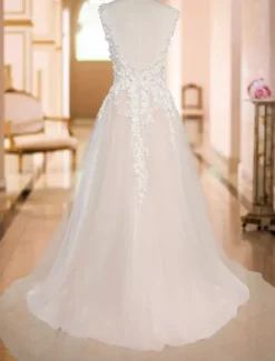 Plus Size Wedding Dresses 2026 Tulle Deep V Neck A Line Sleeveless Multilayer Tulle Lace Applique Classic Bridal Gowns With Train