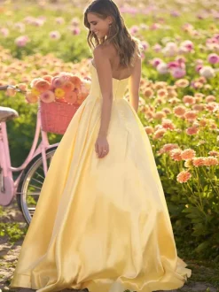 Prom Dress A-Line Sweetheart Neck Satin Fabric Sleeveless Pleated Party Dresses