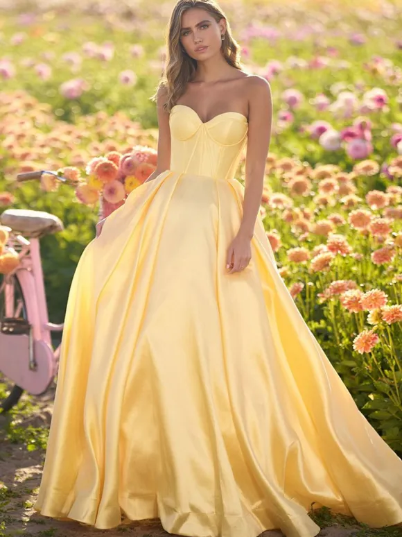 Prom Dress A-Line Sweetheart Neck Satin Fabric Sleeveless Pleated Party Dresses