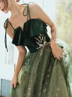 Prom Dress 2026 Ball Gown V-Neck Floor-Length Sleeveless Lace-Up Party Dresses