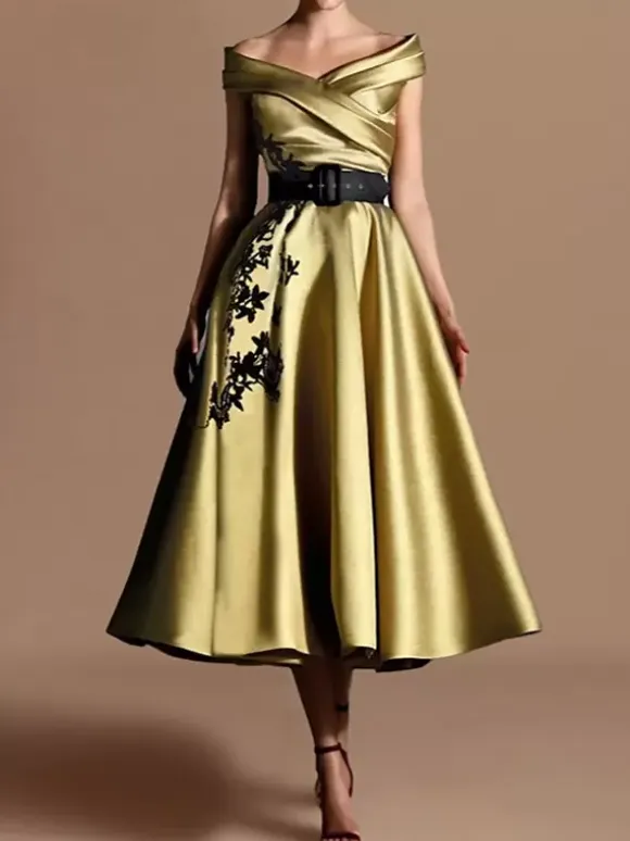 Prom Dress Satin Fabric Designed Neckline Ball Gown Short Sleeves Applique Party Dresses