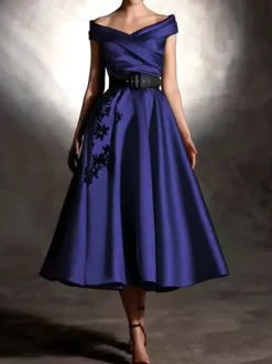 Prom Dress Satin Fabric Designed Neckline Ball Gown Short Sleeves Applique Party Dresses