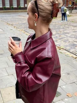 PU Leather Jacket Turndown Collar Long Sleeves Zipper Women's Jacket In Burgundy