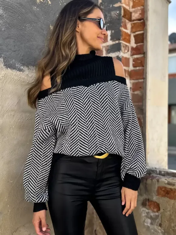 Pullovers For Women Black Color Block Jewel Neck Long Sleeves Open Shoulder Acrylic Sweaters