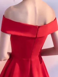Red Cocktail Dresses Satin Off The Shoulder Short Homecoming Dress A Line Knee Length Party Dress wedding guest dress