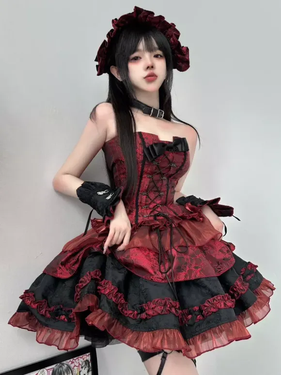 Red Gothic Lolita Dresses Strapless Lace Up Ruffles Lolita Dress Set