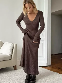 Ribbed Knit V-Neck Slim Fit Long Sleeve Bodycon Maxi Sweater Dress For Women 2026