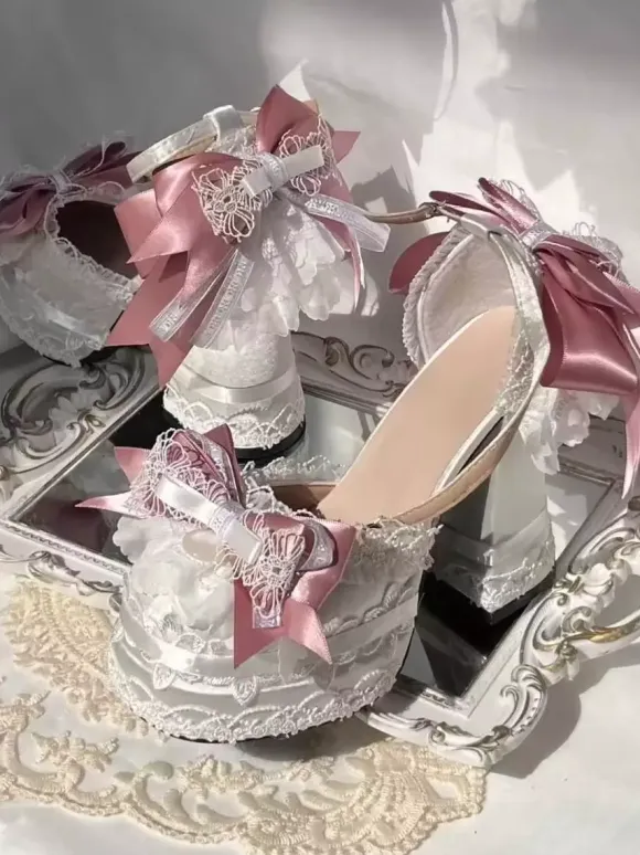 ROCOCO Style Lolita Footwear Ecru White Color Block Bows Lace Ruffles Round Toe Silk And Satin Lolita Shoes