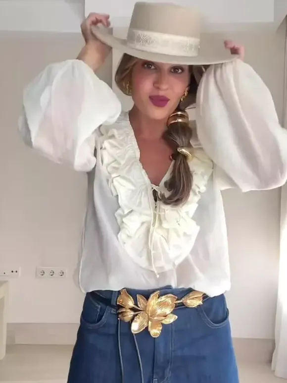 Ruffled Long Sleeve V-neck Blouse For Spring 2026