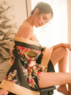 Sexy Kimono For Women Charming Floral Print Black Bedroom Costume 3-Piece Set
