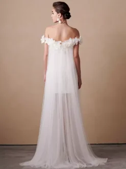 Short Wedding Dress A-Line Bateau Neck Sleeveless Flowers Bridal Gowns